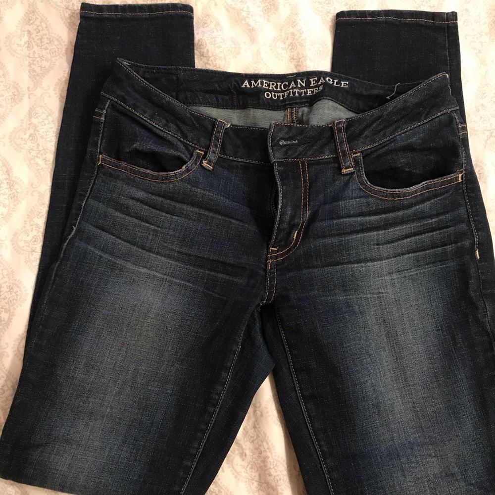 American Eagle Jeans!! Size 6!
